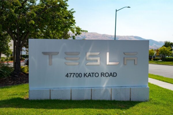 Tesla Increased the Prices for Solar Roof Tile Drastically